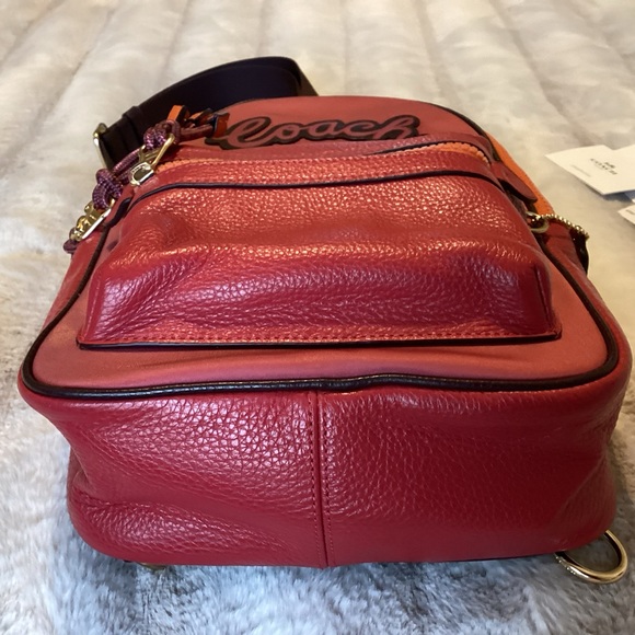 VALE SLINGPACK (COACH F76728)
ROUGE MULTI/IMITATION GOLD - Picture 4 of 10